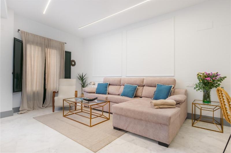 Panther Home Francos - image 9
