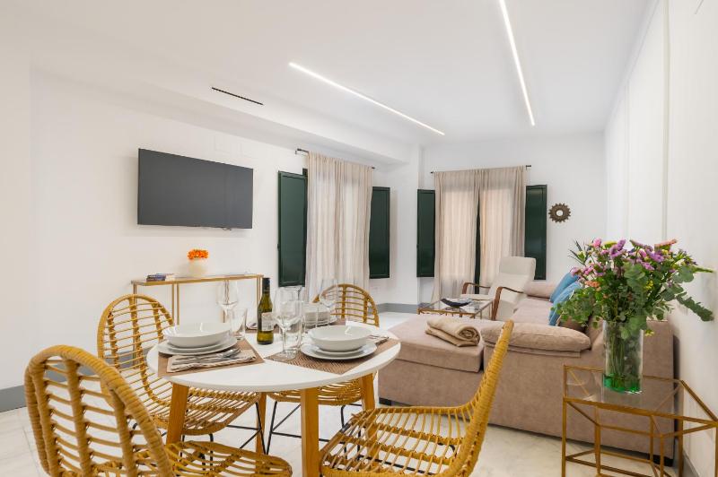 Panther Home Francos - image 2