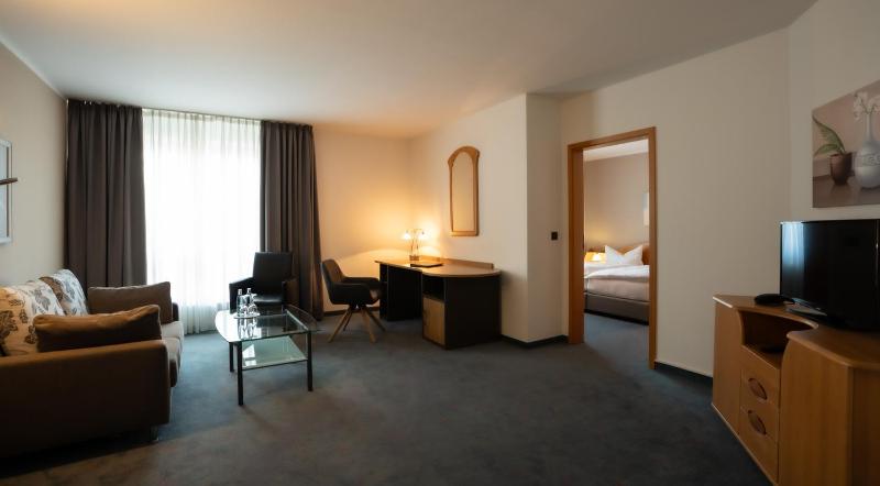 Junior Suite image 2