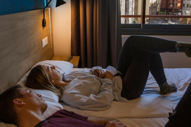 Double or Twin Room with Private Bathroom image 1