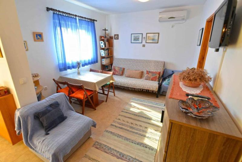 Apartment Pia Murter - image 8