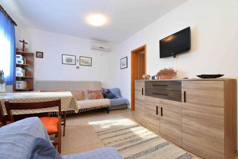 Apartment Pia Murter - image 17