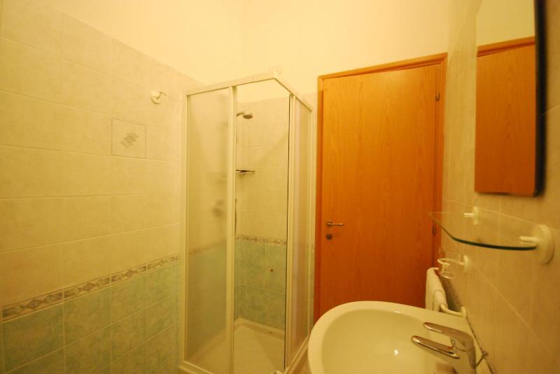 Standard Single Room with Mountain View image 4