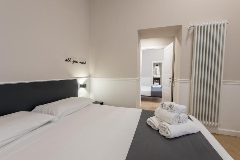 Five Boutique Rooms - image 11