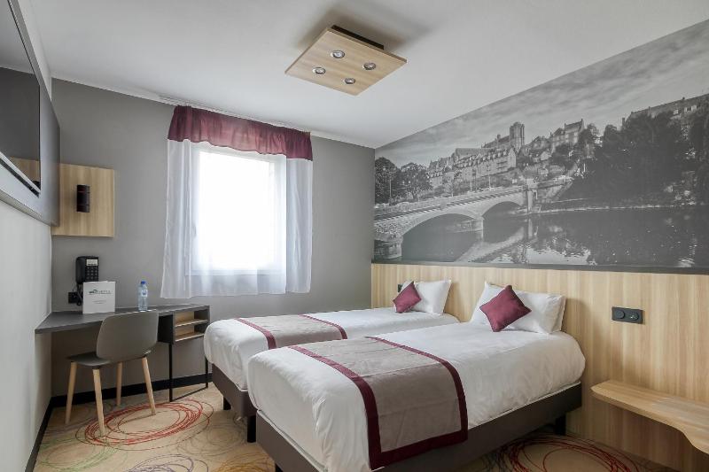 Twin Room image 1