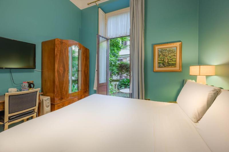 Superior Double or Twin Room image 2