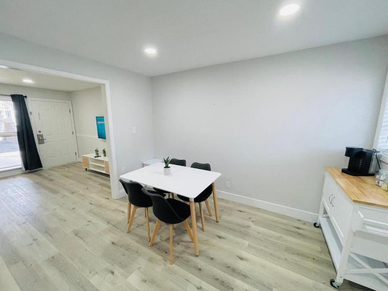 Apartment image 3