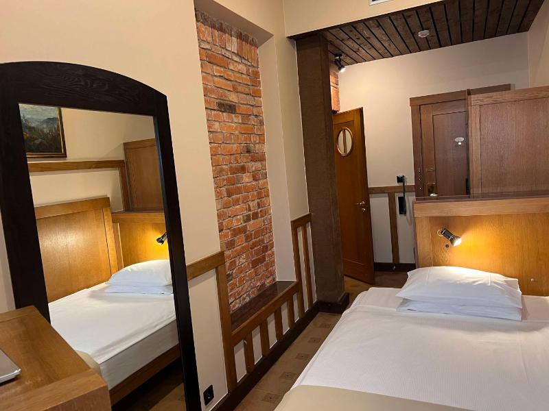 Best Western Santakos Hotel - image 32