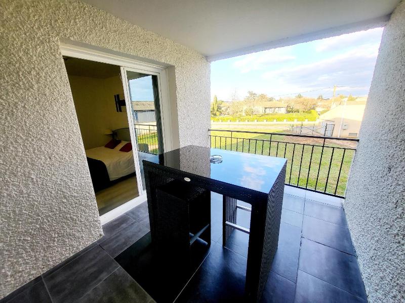 Double Room with Terrace image 2