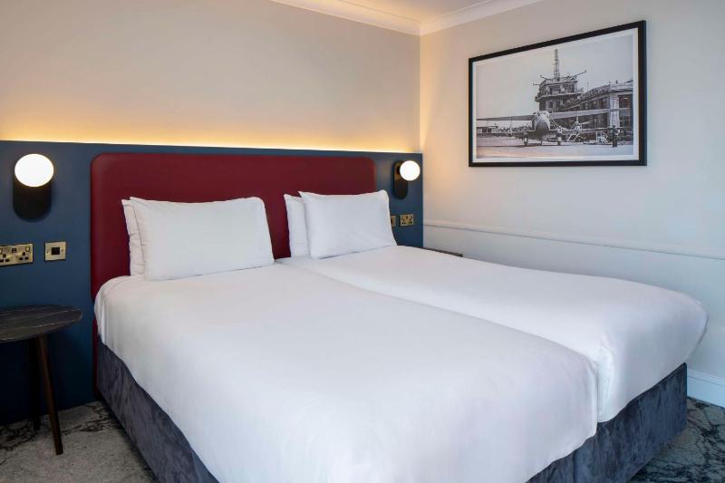 Standard Twin Room - Non-Smoking image 1