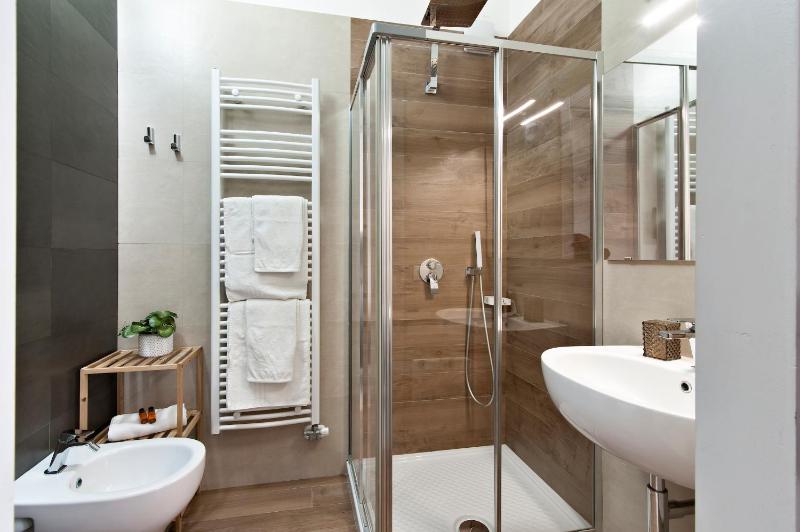 Luxury Triple Room image 3