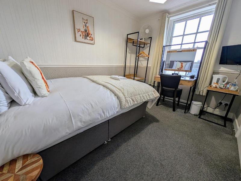 Single Room image 3