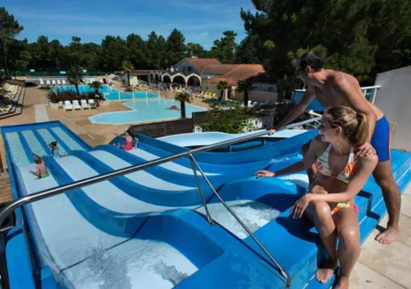 Bungalow accueillant à Saint-Jean-de-Monts avec piscine - image 5