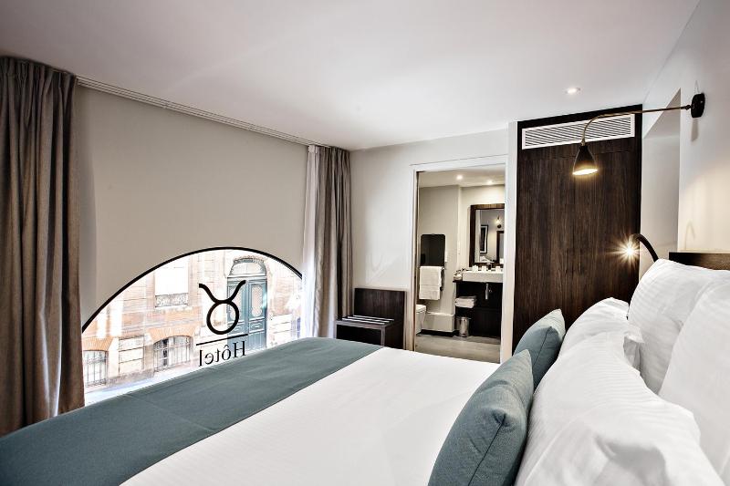 Executive Double Room image 1