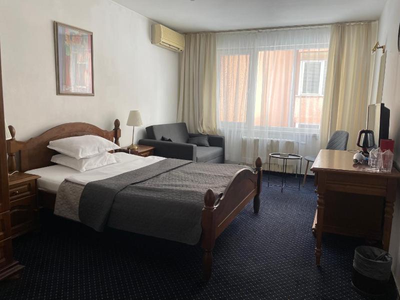 Triple Room image 1