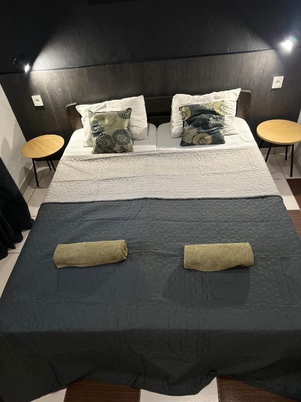 Budget Double Room image 4