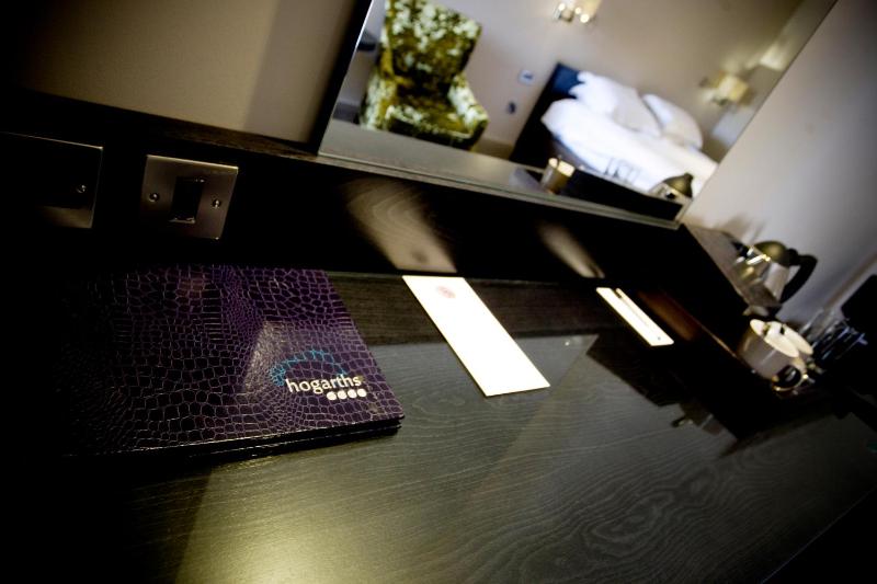 Superior Double Room image 4