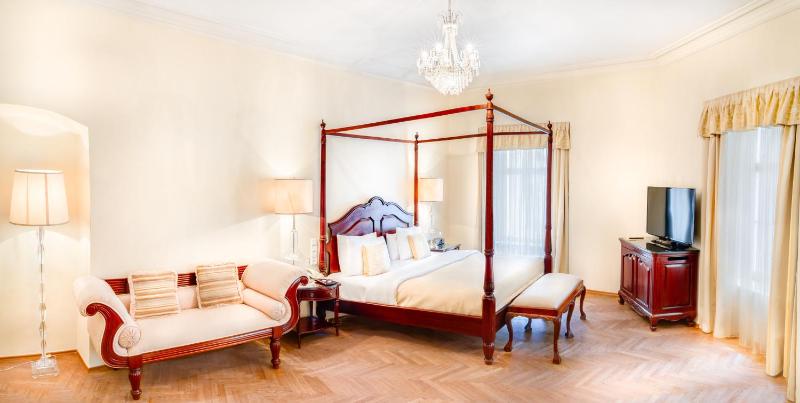 Junior Suite image 1