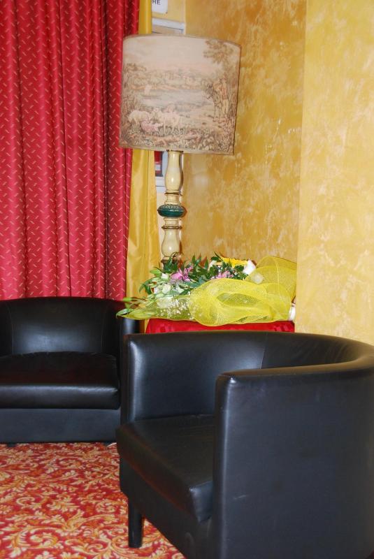 Double Room image 2