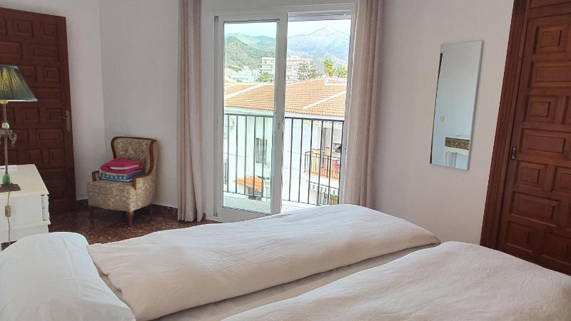 Apartment Nerja Herrera Oria 40 - image 9