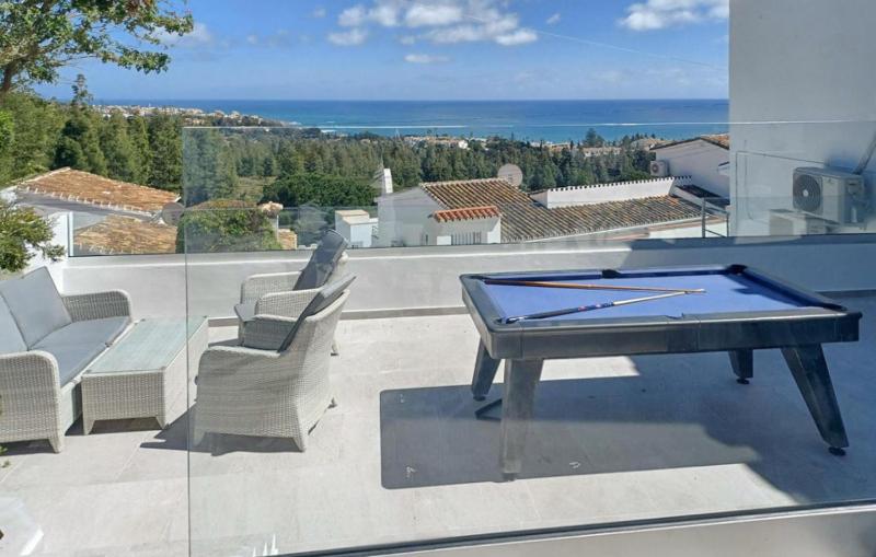 Beach Front Home In Las Lagunas De Mijas - image 3