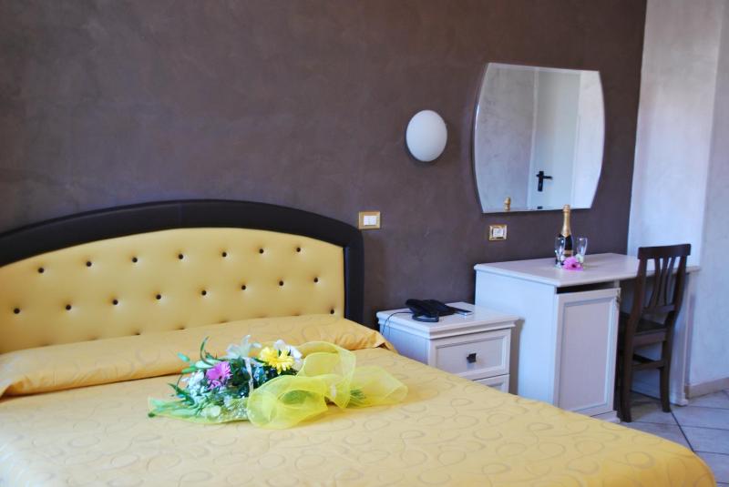 Triple Room image 2