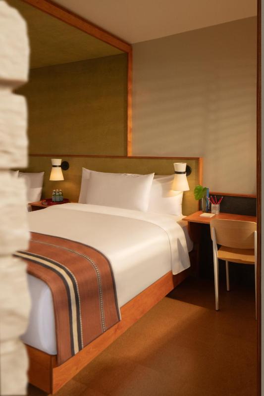 King Room image 1