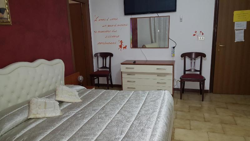 Quadruple Room with Bathroom image 1