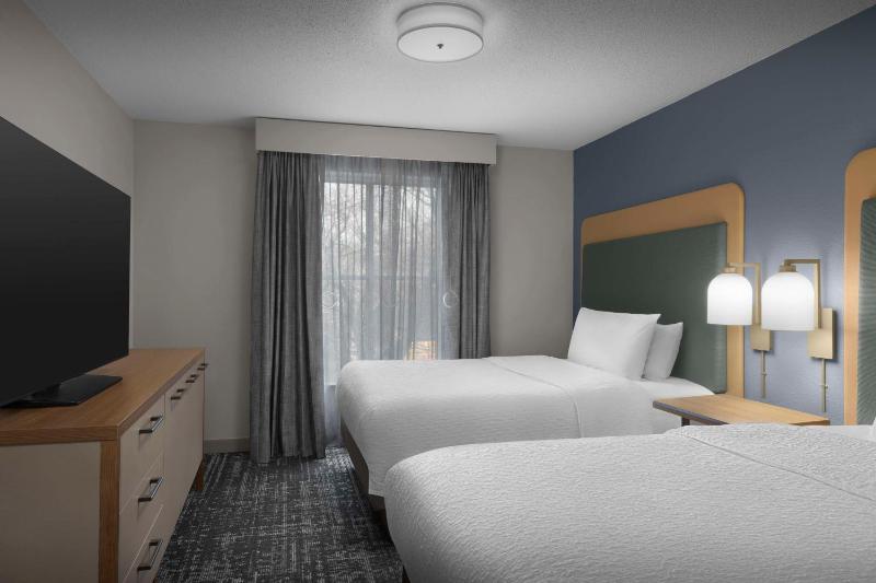 Two-Bedroom Suite image 4