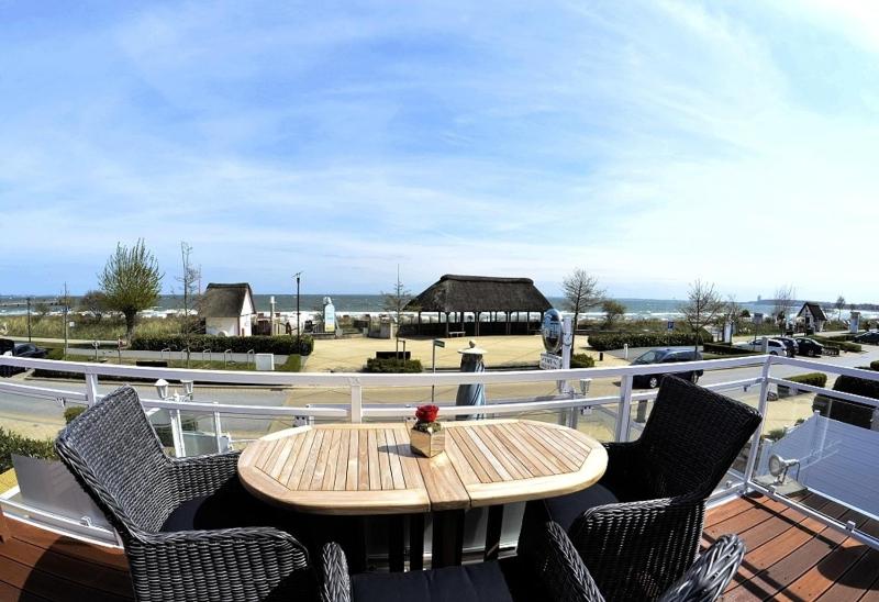 Maris Ferienwohnung Nr 48 OG mit Balkon und Meerblick - image 5