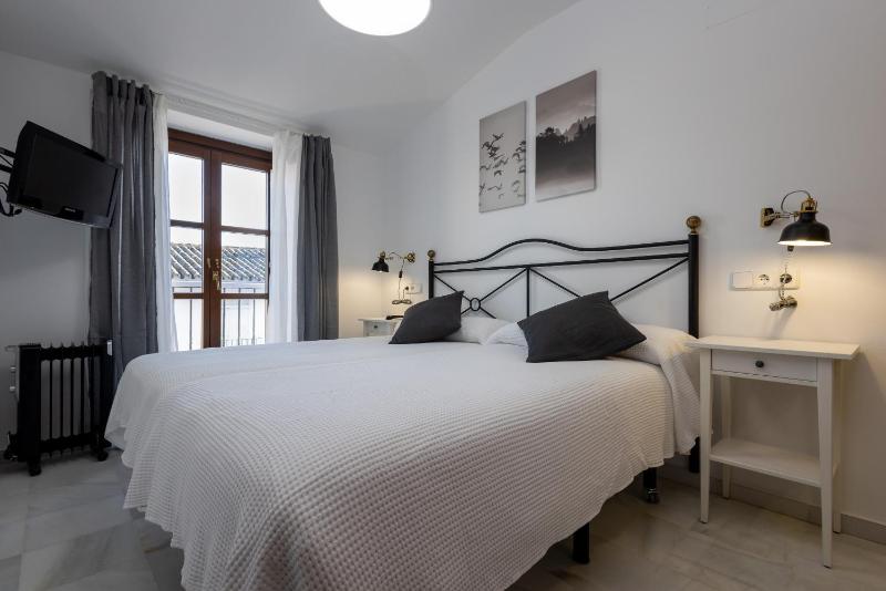 One-Bedroom Superior Apartment image 4