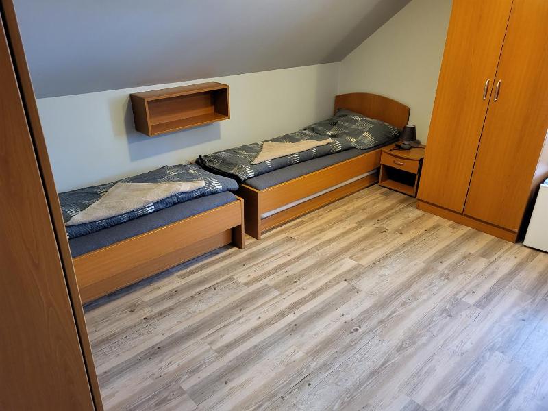 Quadruple Room image 4