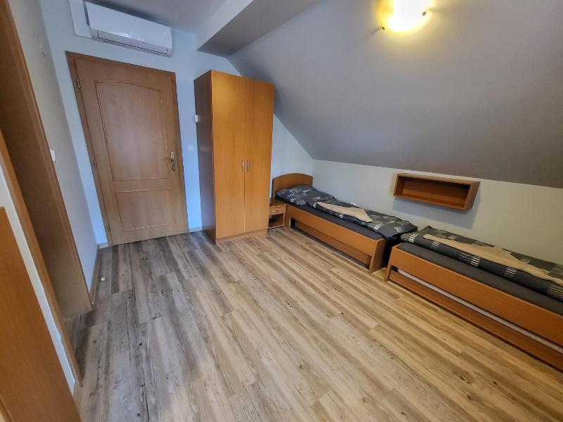 Quadruple Room image 3