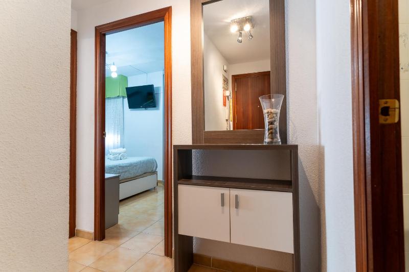 rentafive - Centro - A/C - Balcón - image 6