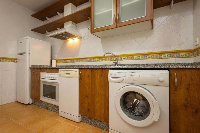 Three-Bedroom Apartment (5 Adults) image 4