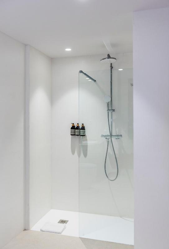 Superior Twin Room image 1