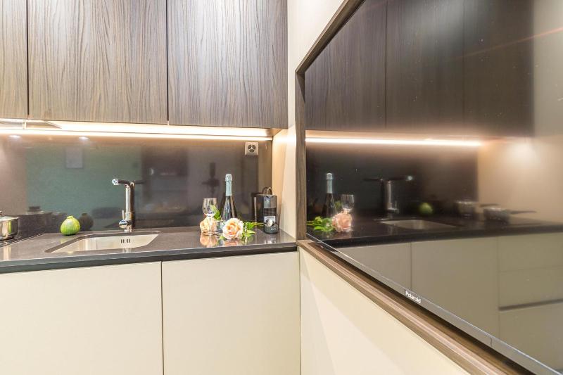 ICON H Lugano - Luxury Suites & Apartments - image 45