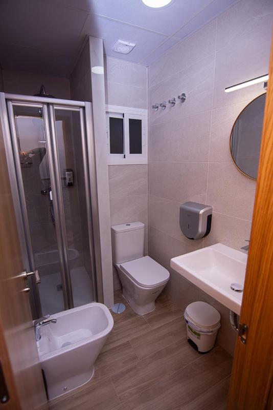 Hostal Guillot - image 13