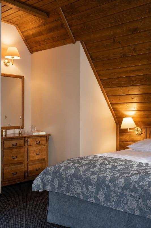 Double Room with Extra Bed image 3