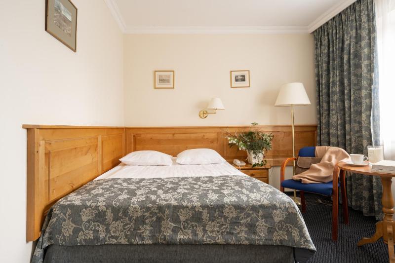 Single Room image 4