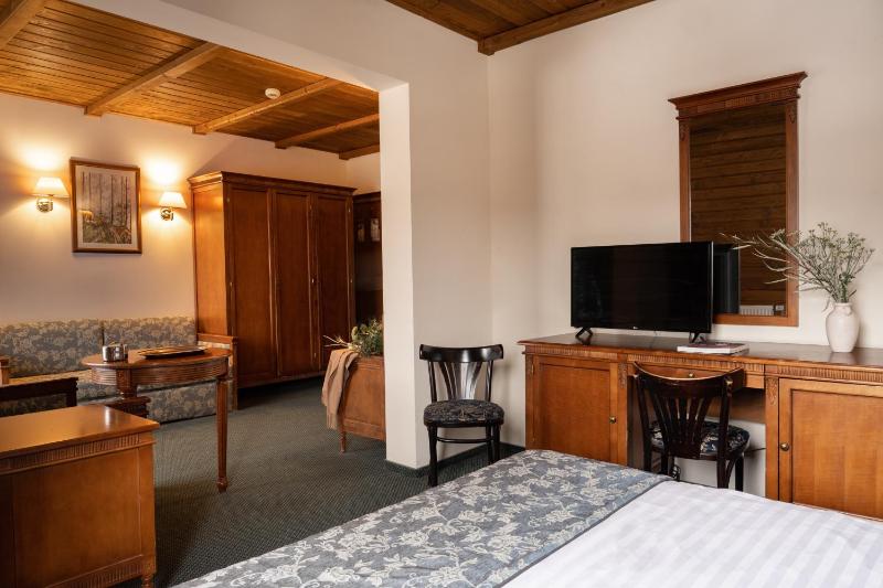 Deluxe Double Room image 4