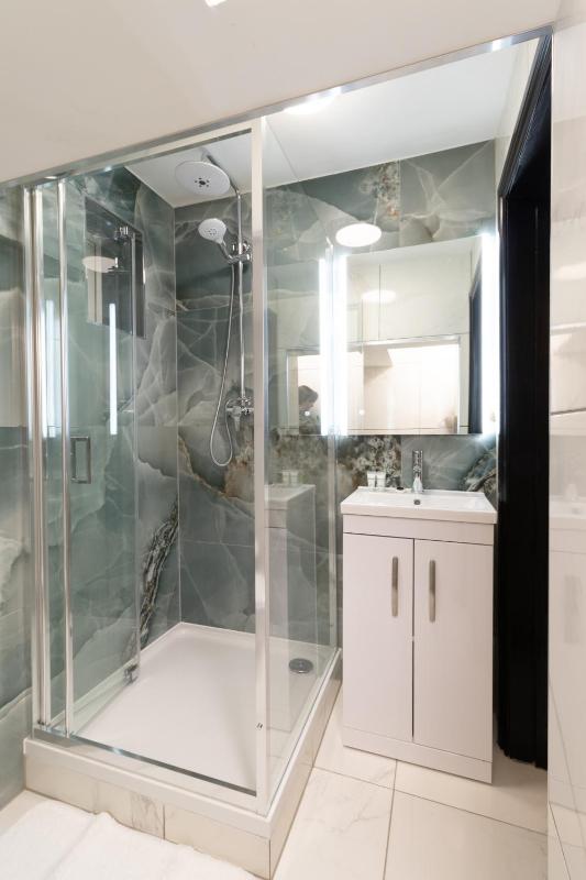 Open Mind Property - HotTub7 Beds & Free Parking - image 45