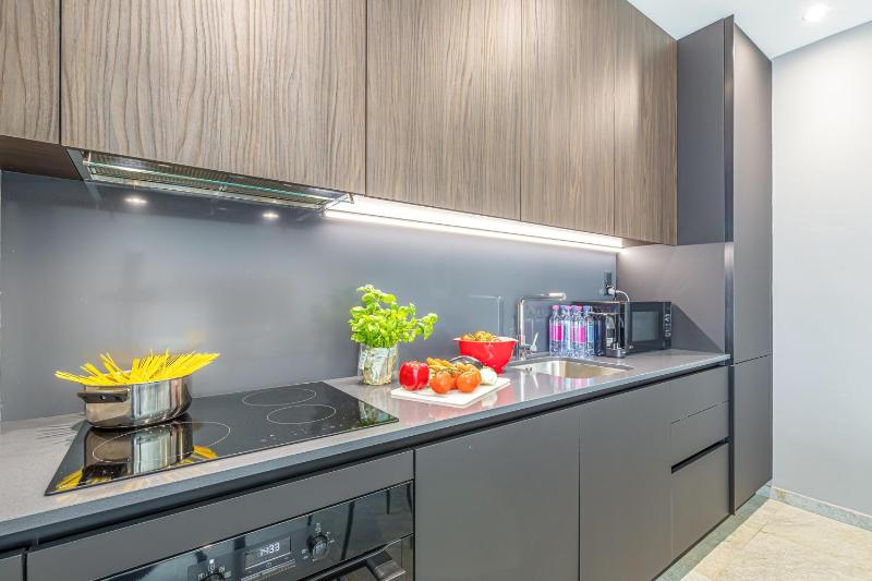 ICON H Lugano - Luxury Suites & Apartments - image 44