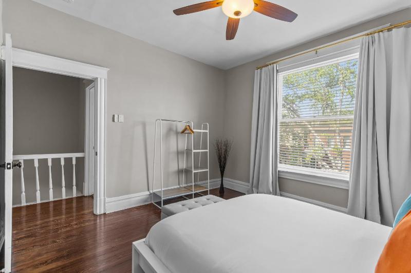 4106 Cozy Shaw Sanctuary - image 8