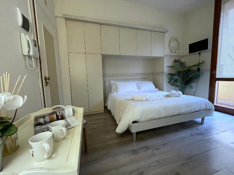 Charming Studio next to the Duomo - image 7