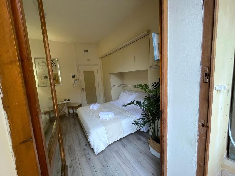 Charming Studio next to the Duomo - image 3