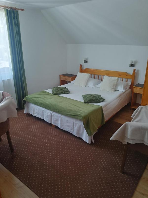 Double Room image 1