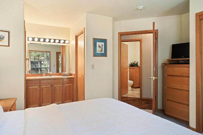 1 Colonial - image 33