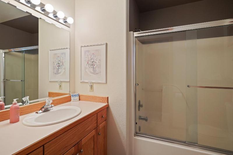 1 Colonial - image 37