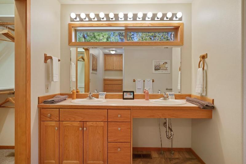 1 Colonial - image 4